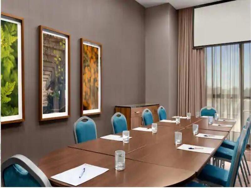 Hilton Garden Inn Chandler Downtown Eksteriør billede