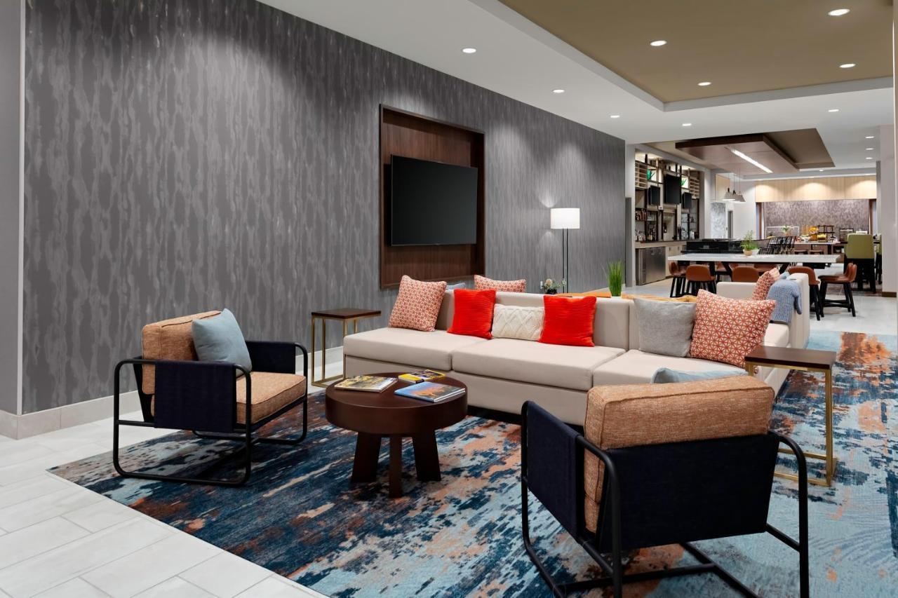 Hilton Garden Inn Chandler Downtown Eksteriør billede
