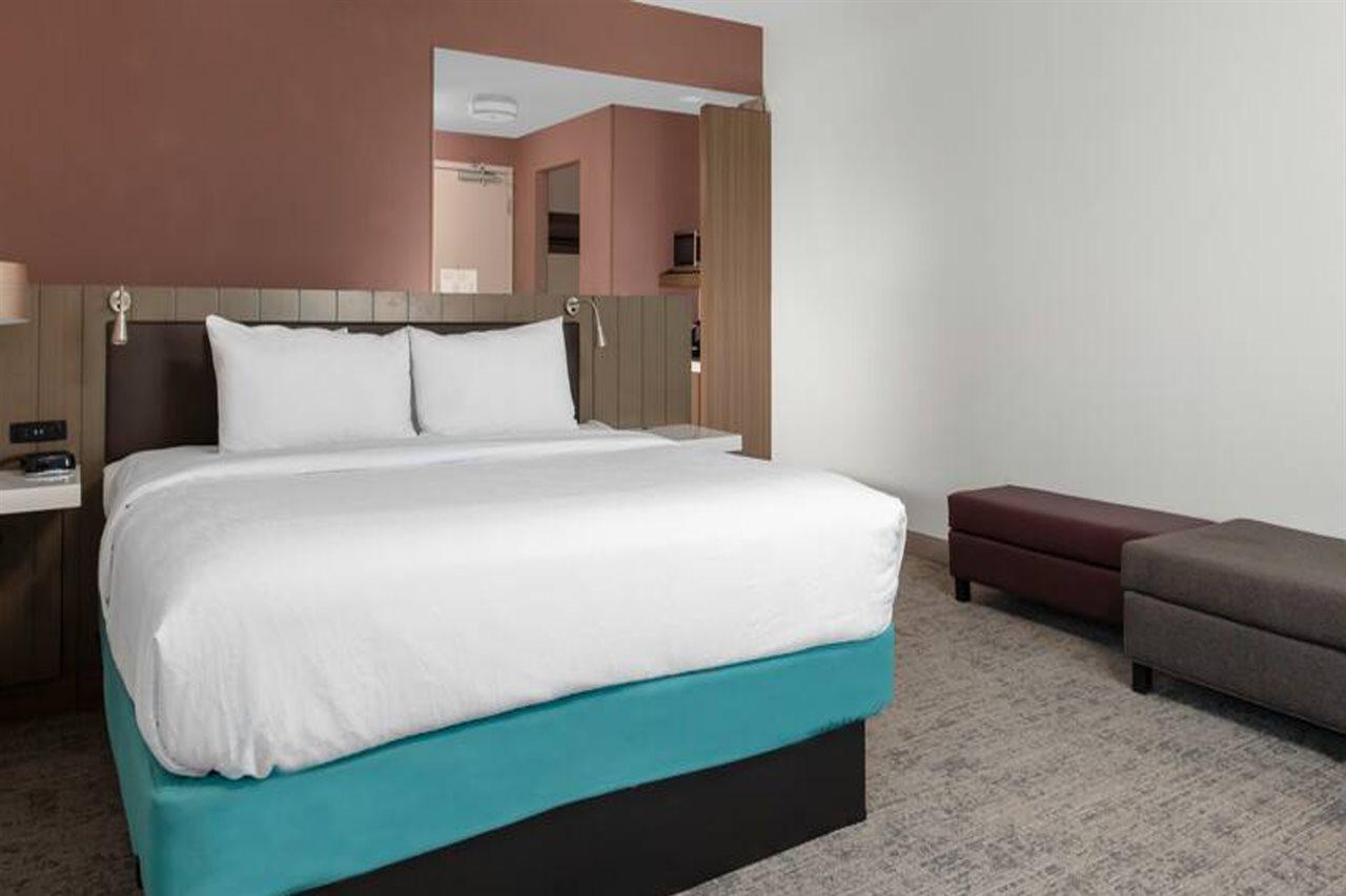 Hilton Garden Inn Chandler Downtown Eksteriør billede