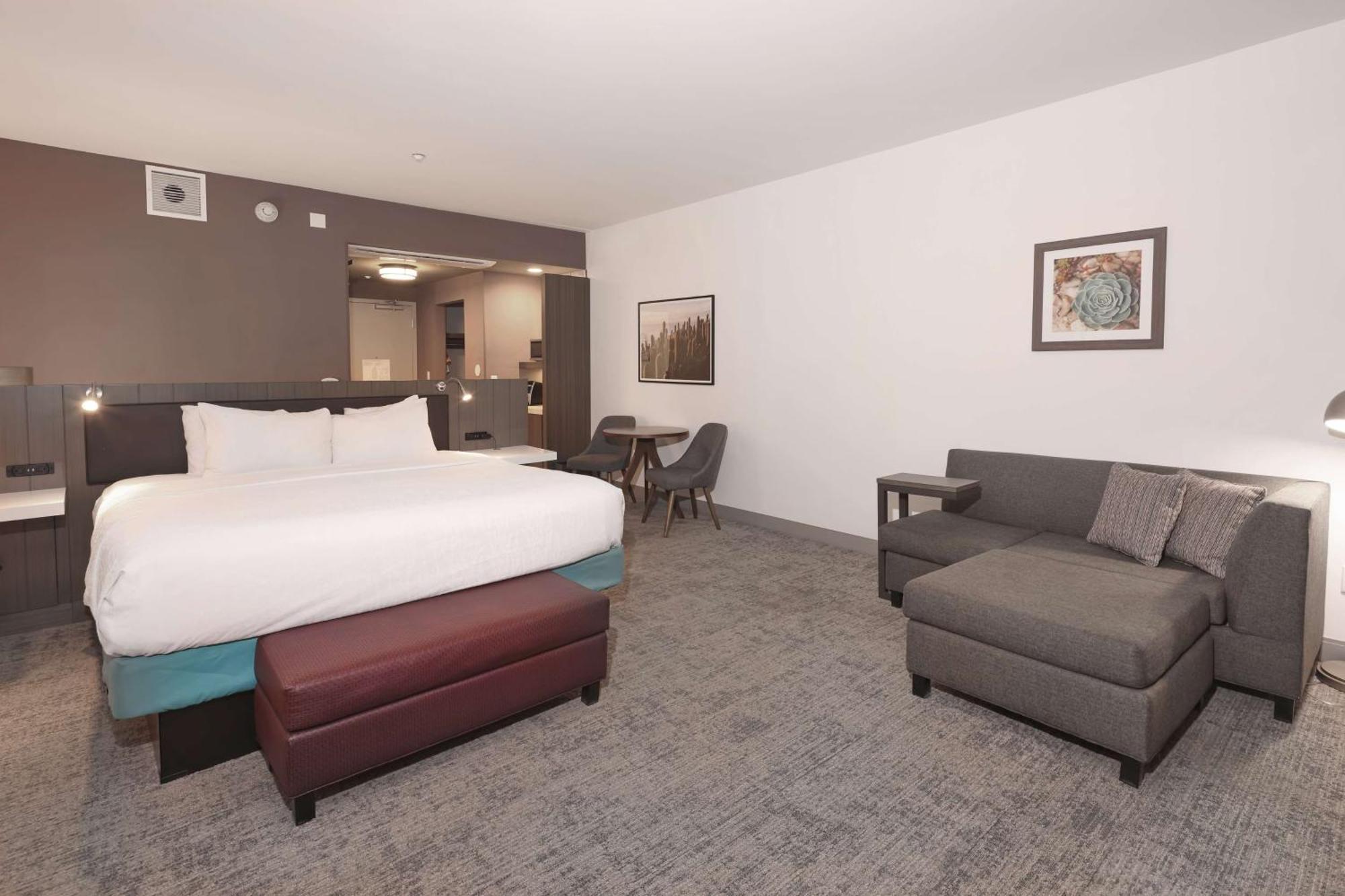 Hilton Garden Inn Chandler Downtown Eksteriør billede