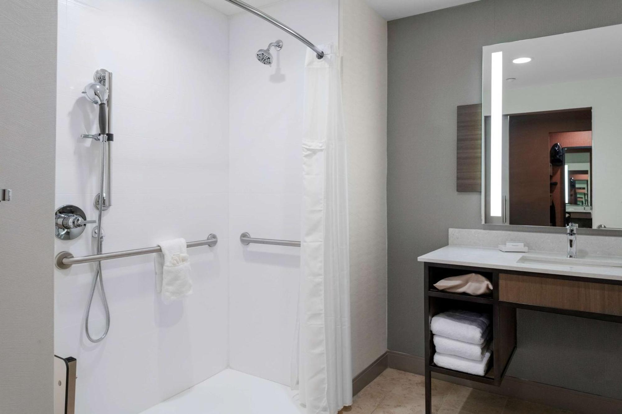 Hilton Garden Inn Chandler Downtown Eksteriør billede